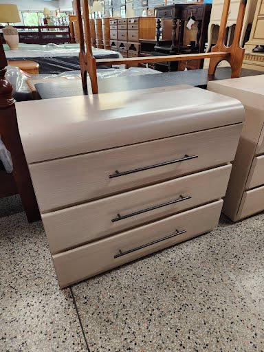 Mcm Waterfall Chest