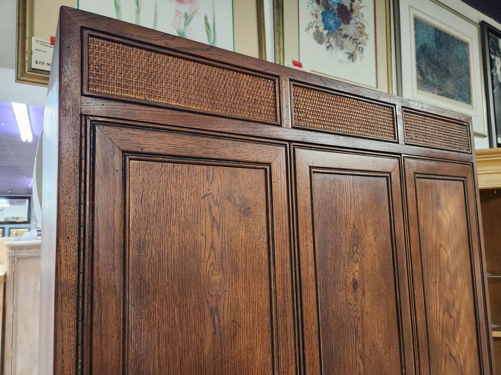 Champaign Style Henredon China Cabinet
