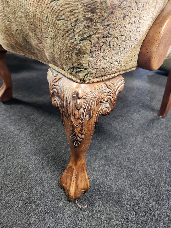 Vintage Queen Anne Style Carved Wood Chair