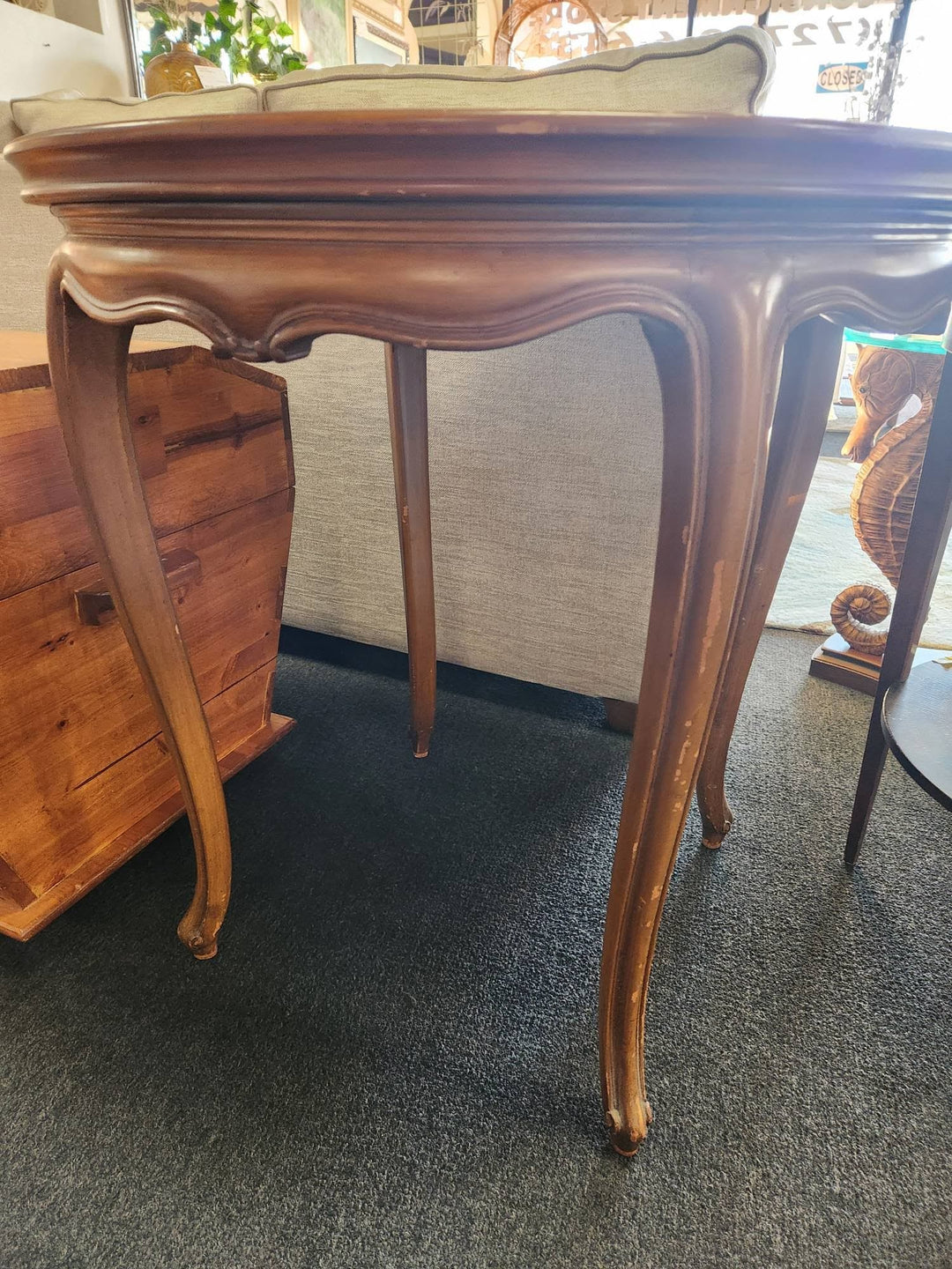 28" Round End Table