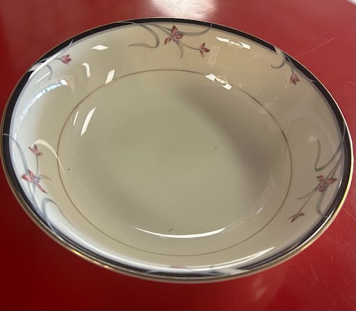 9" Round Vegetable Bowl Floradora by Mikasa China