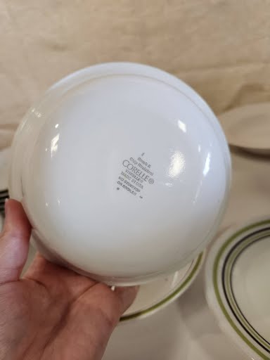 SET OF 4- Corelle Dishes