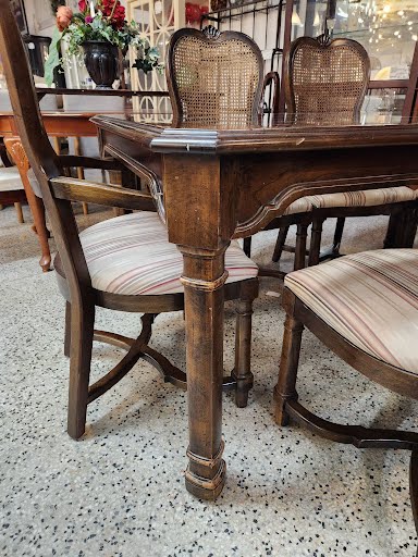 Dark Wood Eteched Glass Inserts Dining Set w. 6 Chairs +2 Leaves