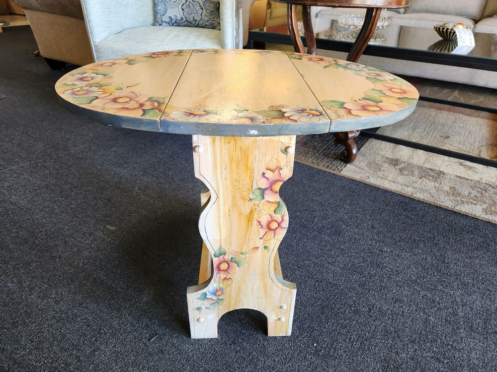 Double Drop Leaf Floral End Table