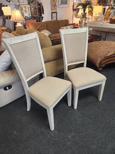 SET OF 2- Armless Rooms to Go Dining Chairs