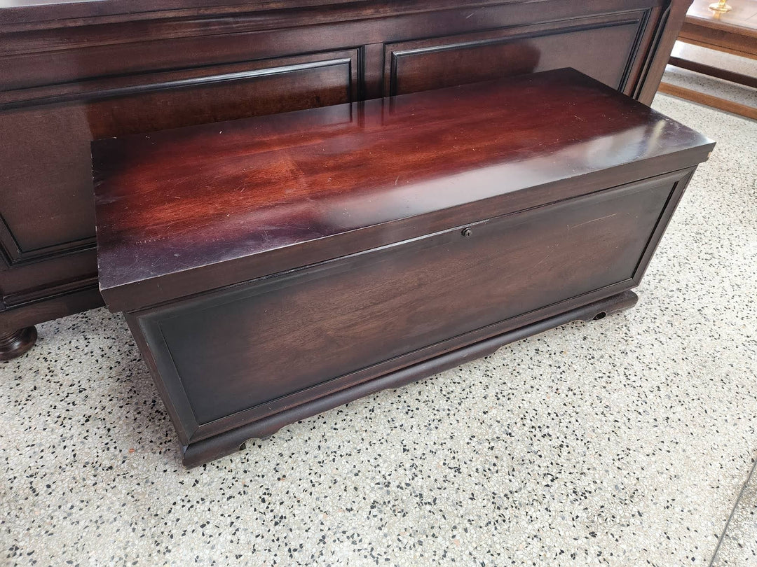 Hope Cedar Lane Chest