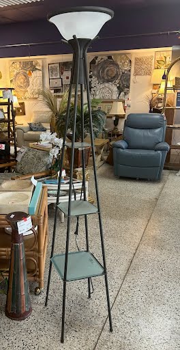 Floor Lamp w. Shelving