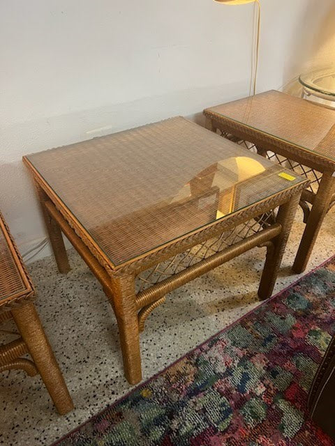 Henry Link End Table