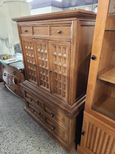39W" American Martinsville Armoire