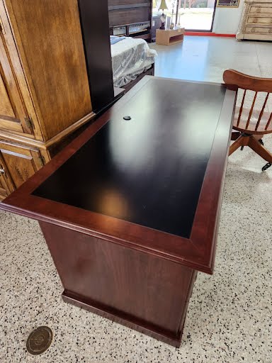 Desk Mahogany 65"w