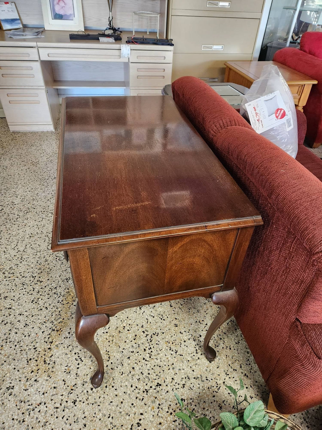 Vintage Queen Anne Style Lowboy Desk / Chest