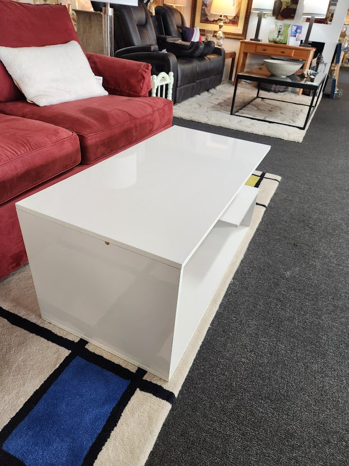 White 2-Tier Coffee Table