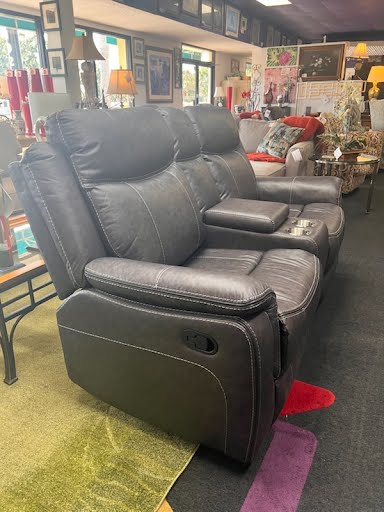 Love Seat - Highland Recliner