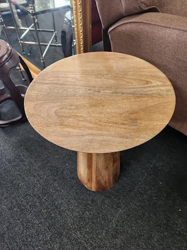 17" Round End Table