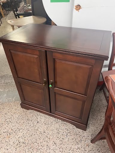 Bar Cart Howard Miller