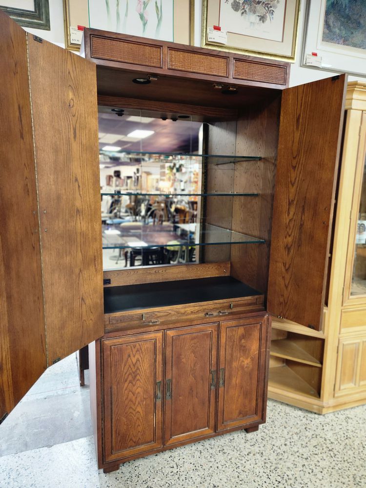 Champaign Style Henredon China Cabinet