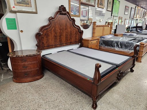 Thomasville King Bed