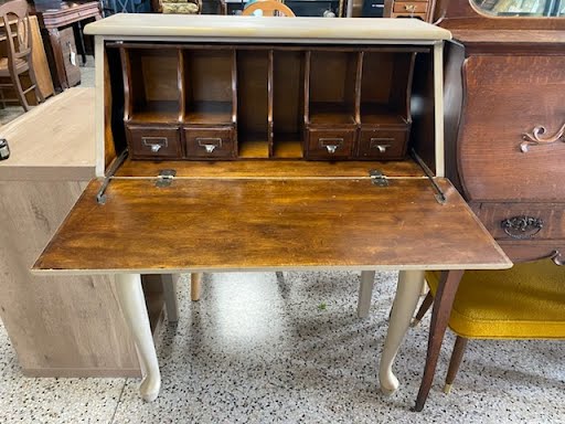 Champagne Solid Wood Desk