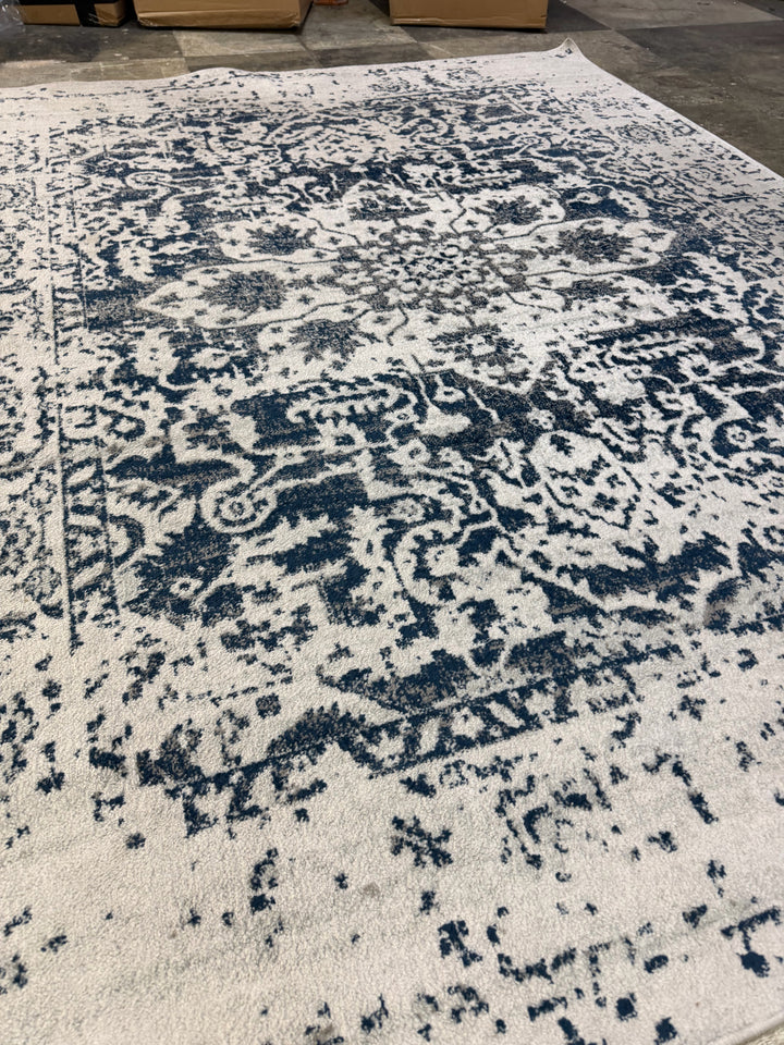Cream/Navy Area Rug