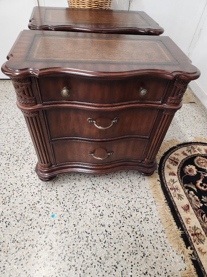 Mohagony Wood Carved Nightstand