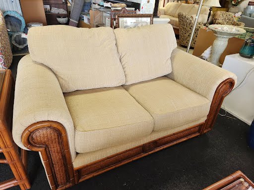 Love Seat Bahama Style