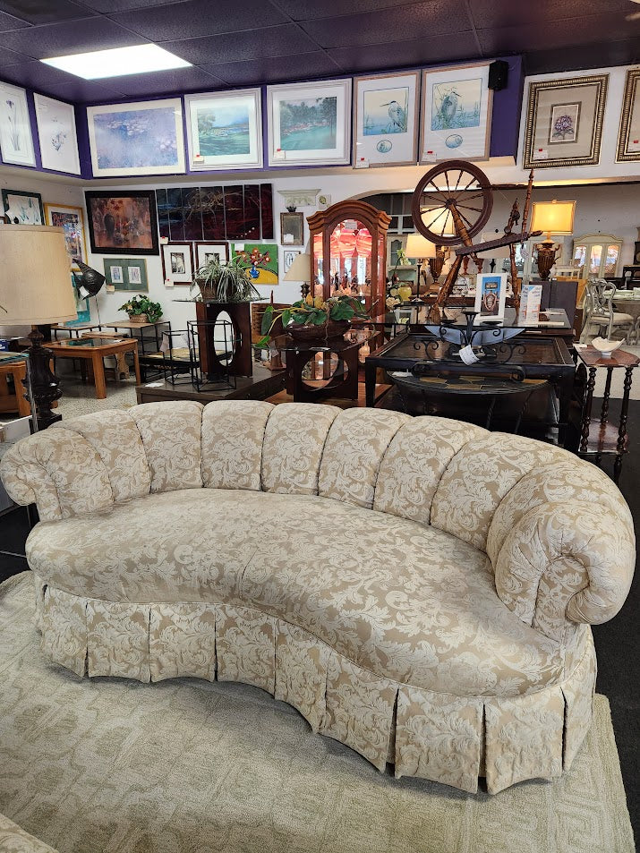 Kindey Shaped Sofa