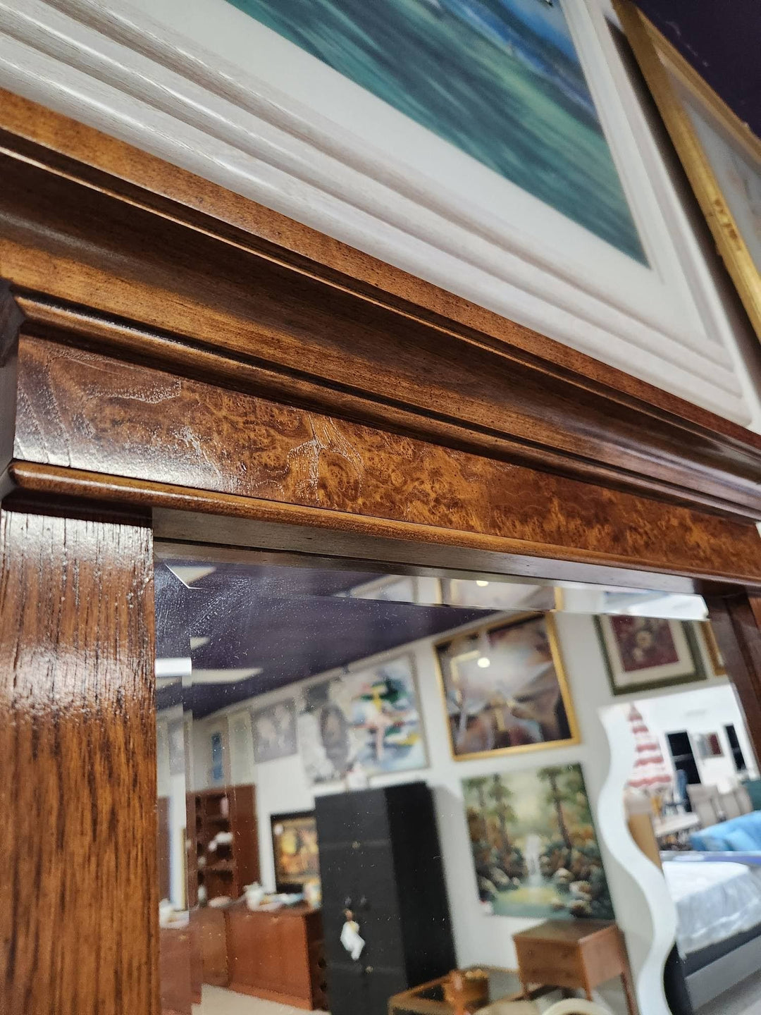 Pulaski Furniture Hall Curio w. Mirror