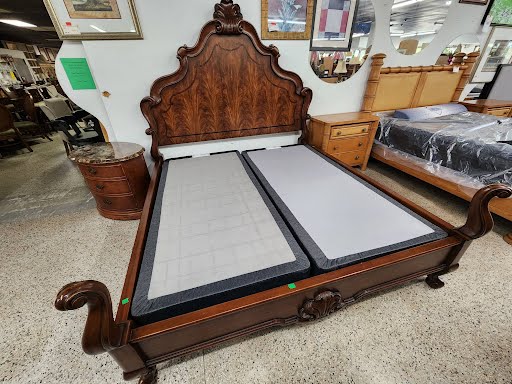 Thomasville King Bed
