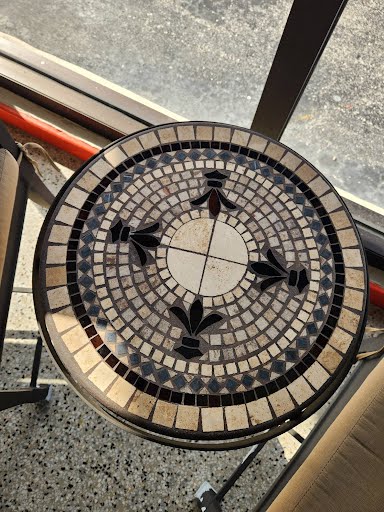 KNF NEILLE OLSON | Mosaic End Table 18R"