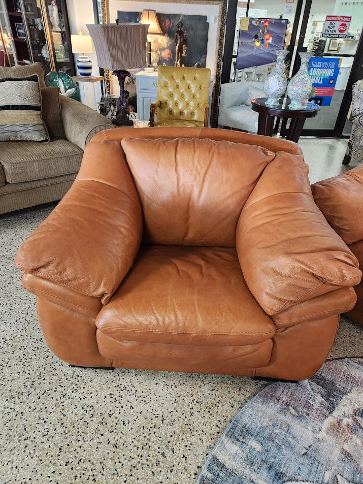 Brown/Rust Leather Chair
