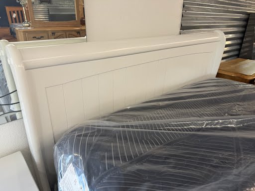 5 PC Queen White Cottage Set