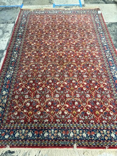 "HEREKE" 7'x11' Floral Turkish Area Rug