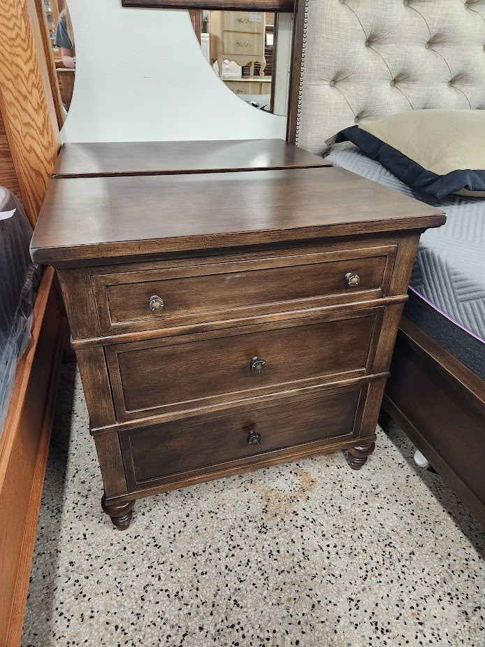 Beige/DK Brown King Bed Set