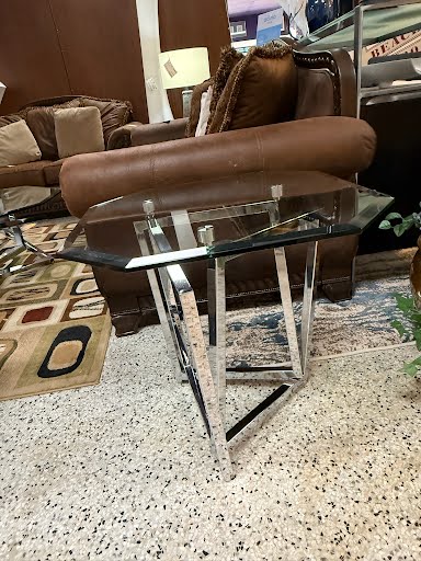 24x24 Glass Top End Table