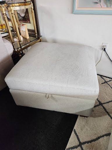 Thomasville Storage Ottoman