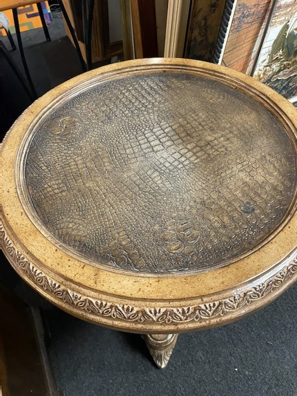 Column Pedestal Table