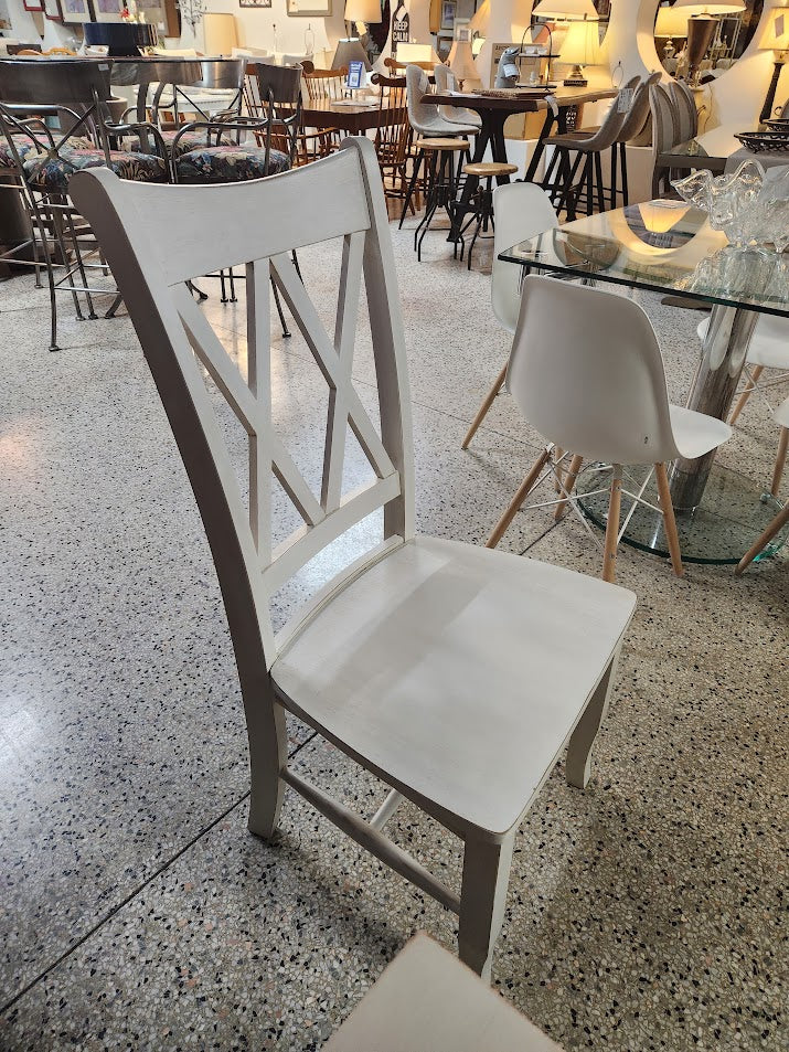 White Wood Framhouse Style Dining Set