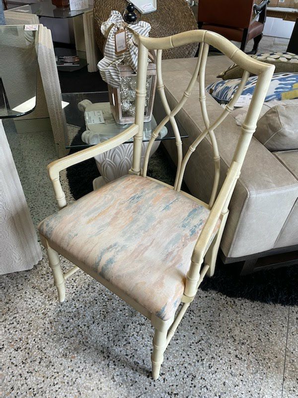 Chippendale Vintage Offwhite Chair