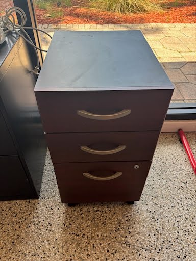 3 drawer File Cabinet