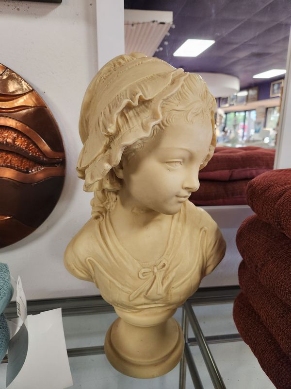 17"H Statue