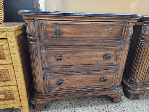 Stone Top 3-Drawer Dresser