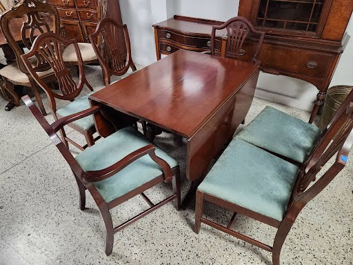 Vintage Drop Leaf Dining Set w. 6 Chairs