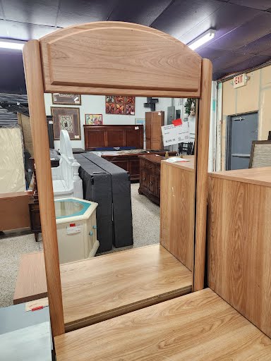 Lightwash Dresser w. Mirror
