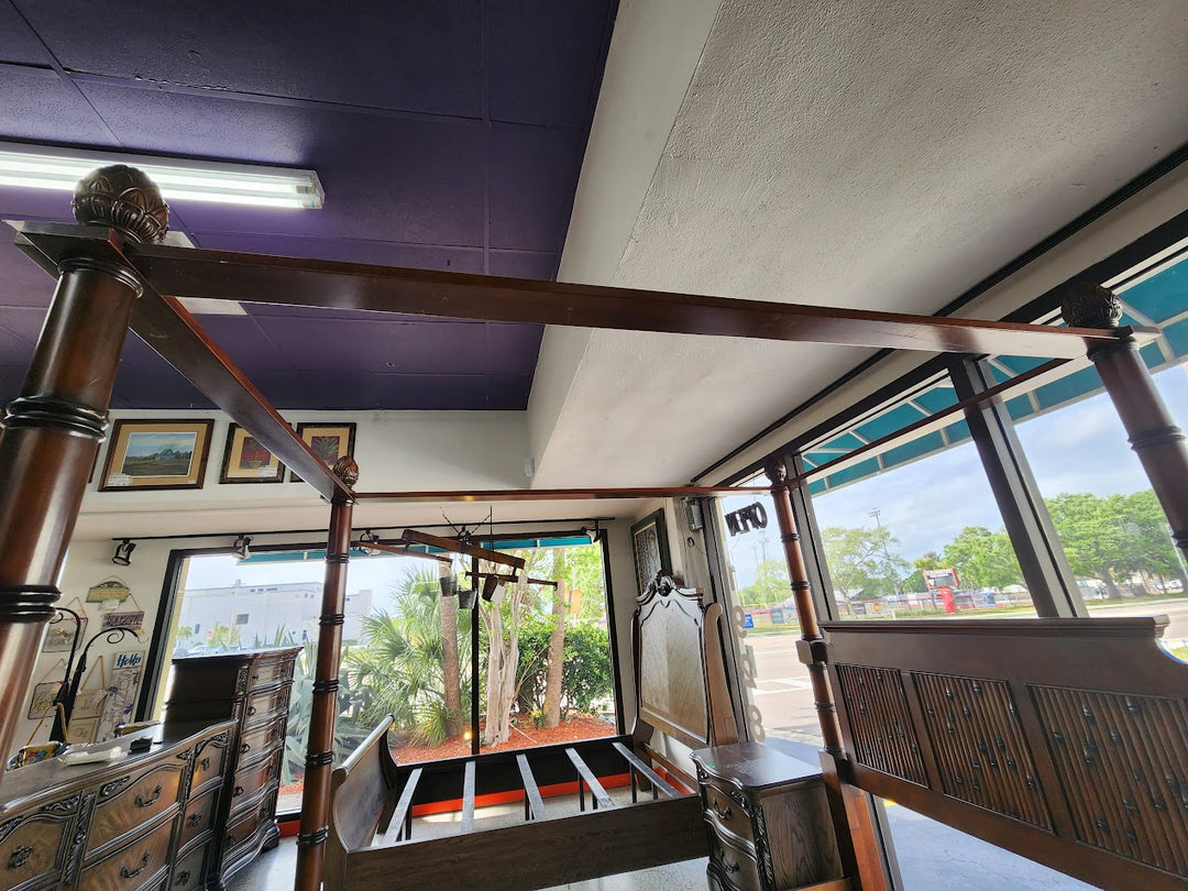 Queen Bed Poster Canopy Bed