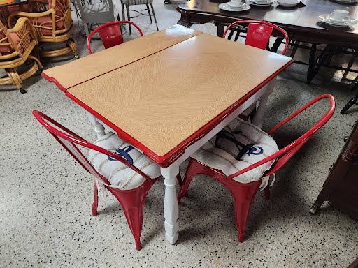 Dining Set 1950s Metal w. Four Chairs