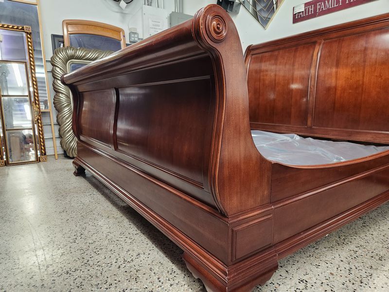 Cherry Thomasville Bed Sizes King Bed Set