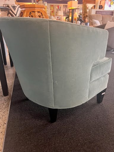 Matter Brothers Furniture Barrel Chair