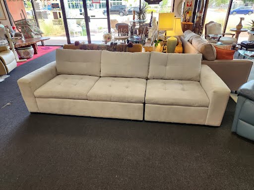 HAVERTY'S 116"w Sofa