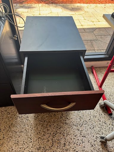 3 drawer File Cabinet