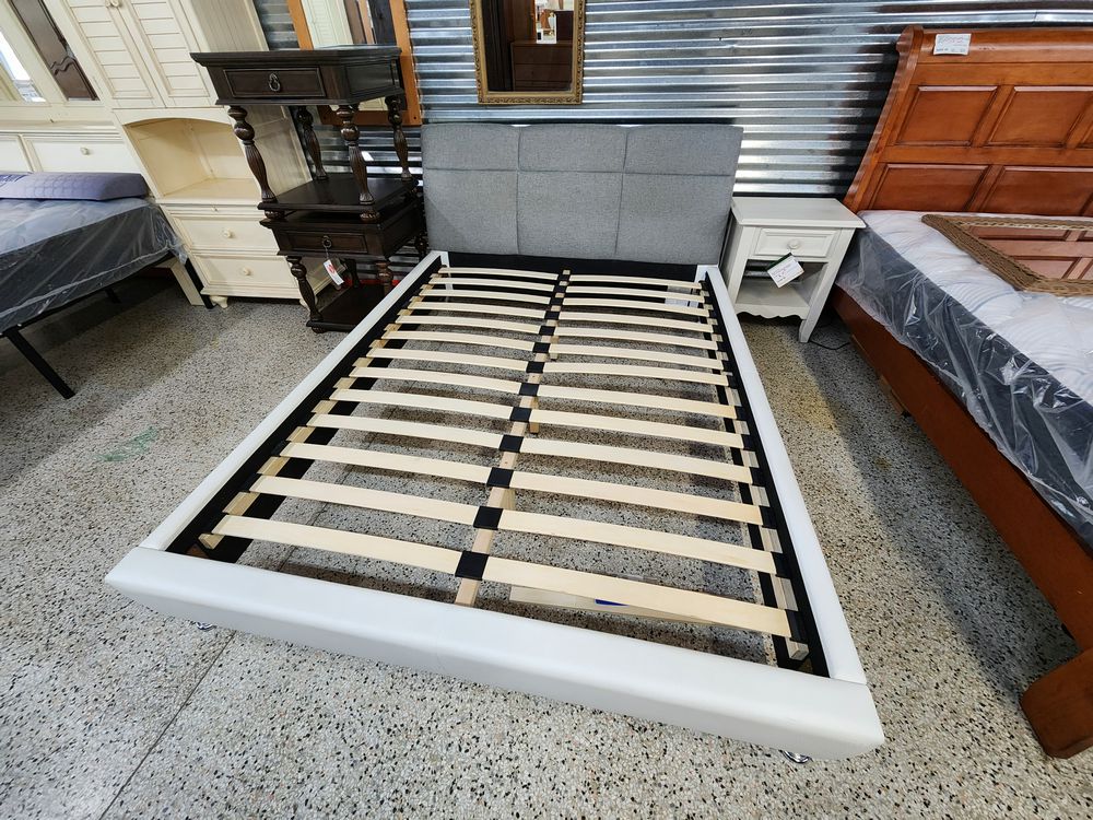 Gray/Beige Queen Platform Bed